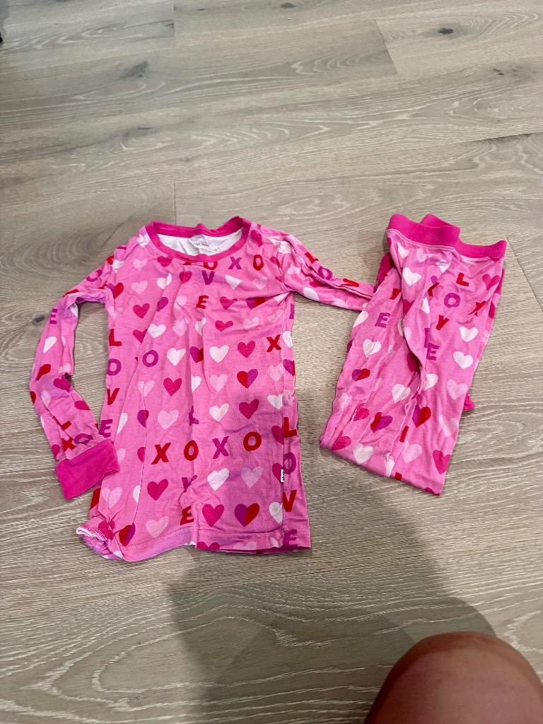 Little Sleepies 5/6 Girls-Pink Hearts Print-Euc